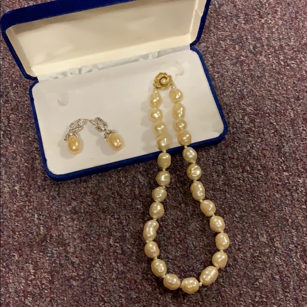 Vintage yellow pearl earrings and choker necklace.